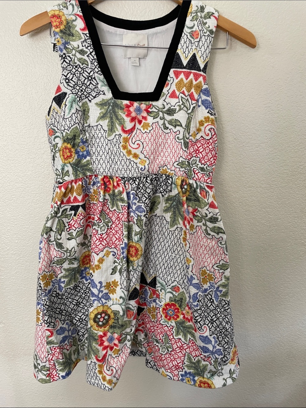 Line & Dot Floral Patchwork mini Dress Black Trim lined 100% cotton 17x32